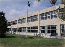 小学校　鹿沼市立みなみ小学校（小学校）まで77m