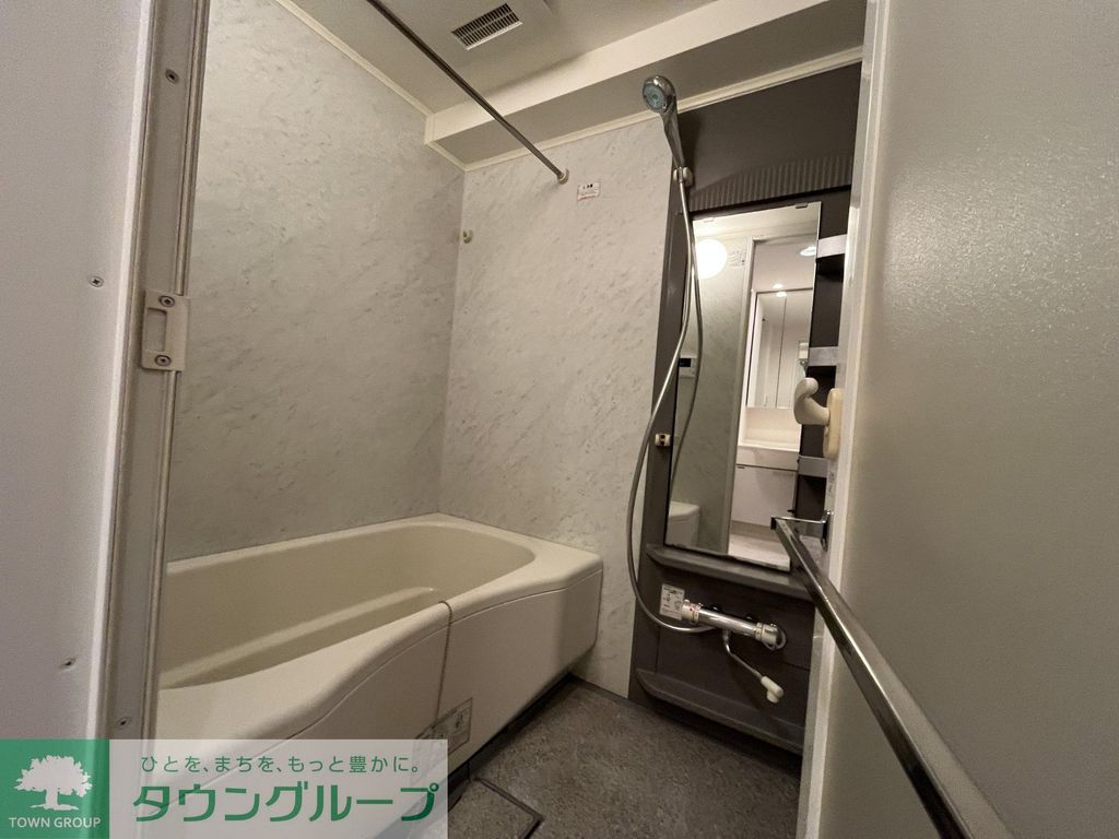 バス・シャワールーム　玄関