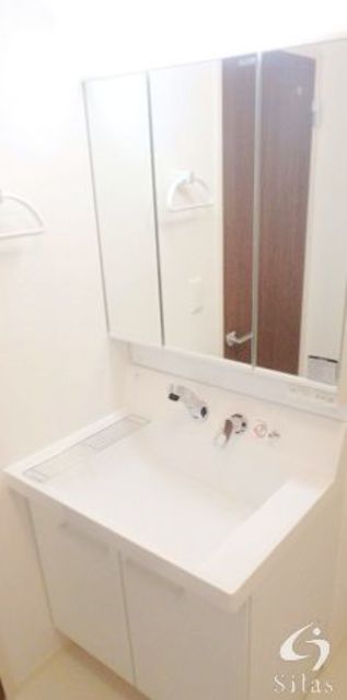 洗面設備　同仕様