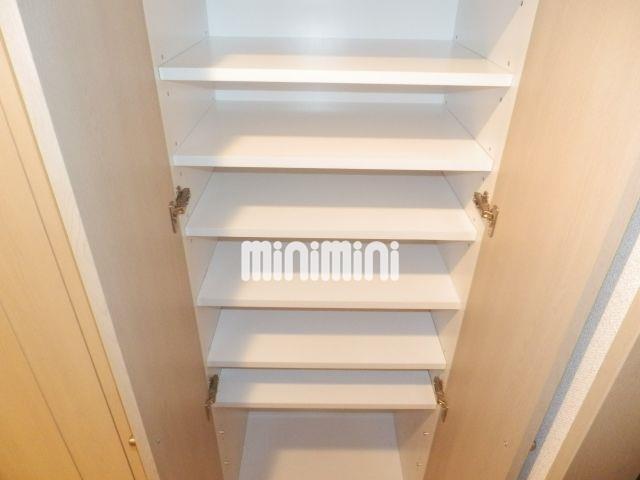 玄関　靴箱です。