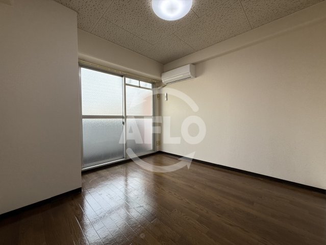 居室・リビング　LakiaMaison弁天町　居間・リビング