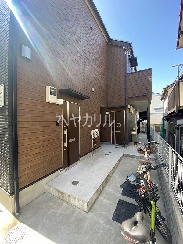 エントランス　同建物別部屋参考