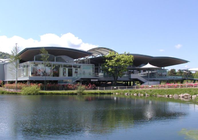 ショッピングセンター　軽井沢プリンスショッピングプラ（ショッピングセンター）まで849m