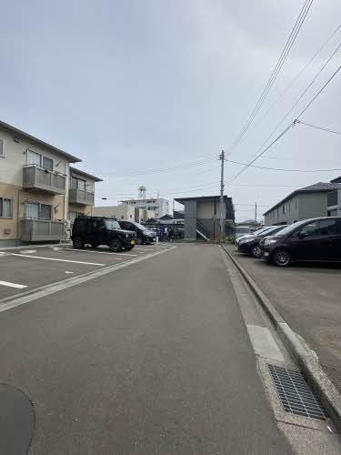 建物外観　全面道路