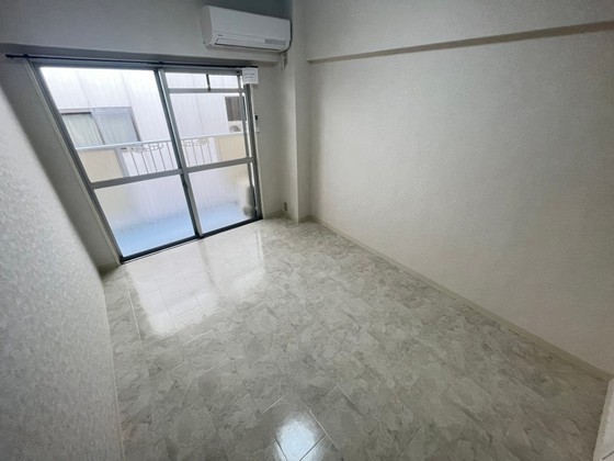 居室・リビング　※別部屋の写真です