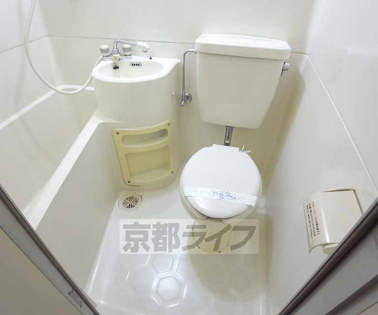 トイレ　お掃除しやすそうなＵＢです