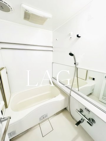 バス・シャワールーム　お風呂です。