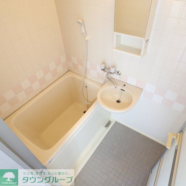 バス・シャワールーム