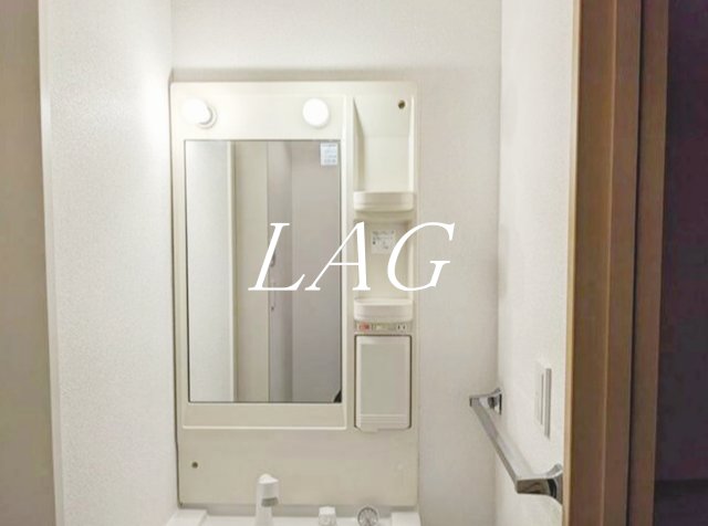 洗面設備　独立洗面台です。