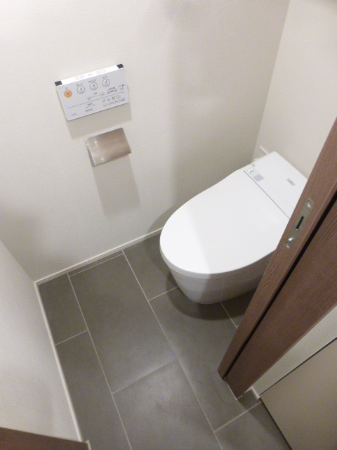 トイレ　※別室参考写真