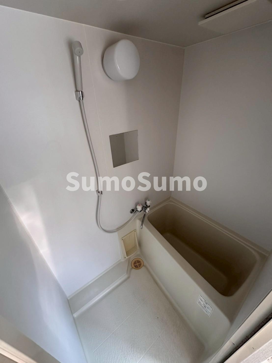 バス・シャワールーム　お風呂です