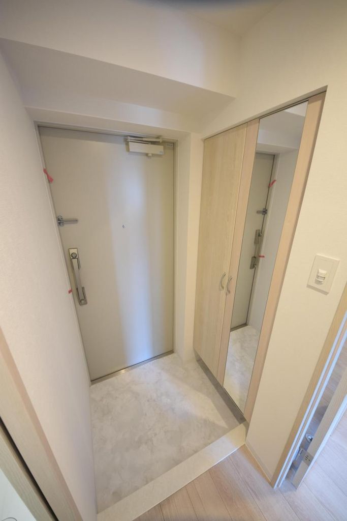 玄関　お部屋探しは【タウンハウジング蘇我店】にお任せ下さい♪