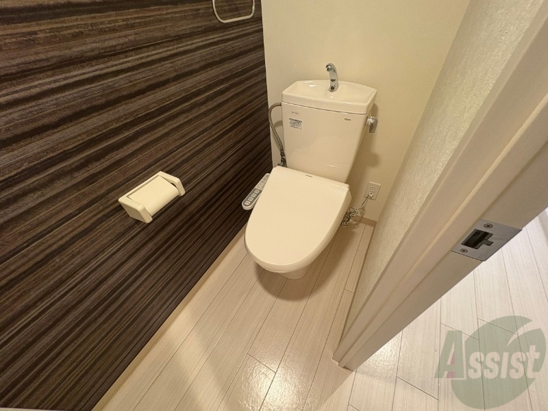 トイレ　ウォシュレット機能がついたトイレ。安心して使用できますね。