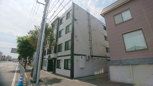 建物外観　札幌市北区北２３条西「グランメール北２４条駅前」