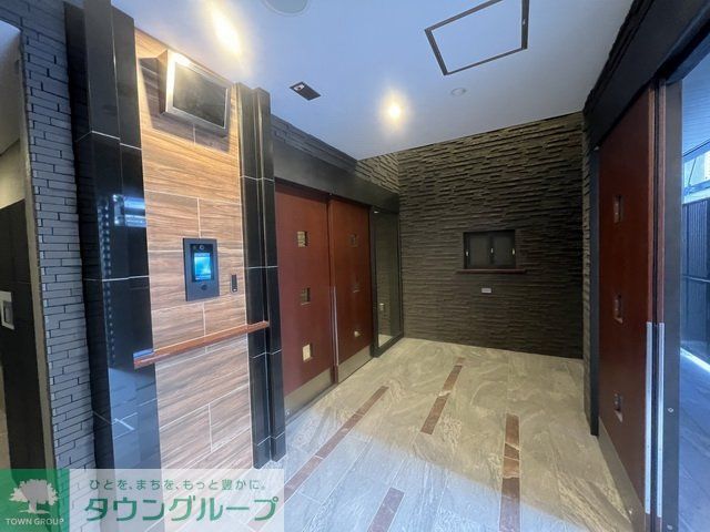 エントランス　エントランス