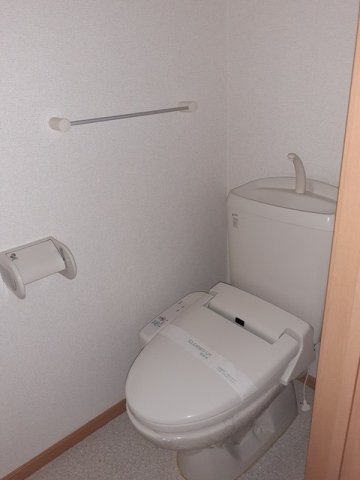 トイレ　コンパクトで使いやすいトイレです