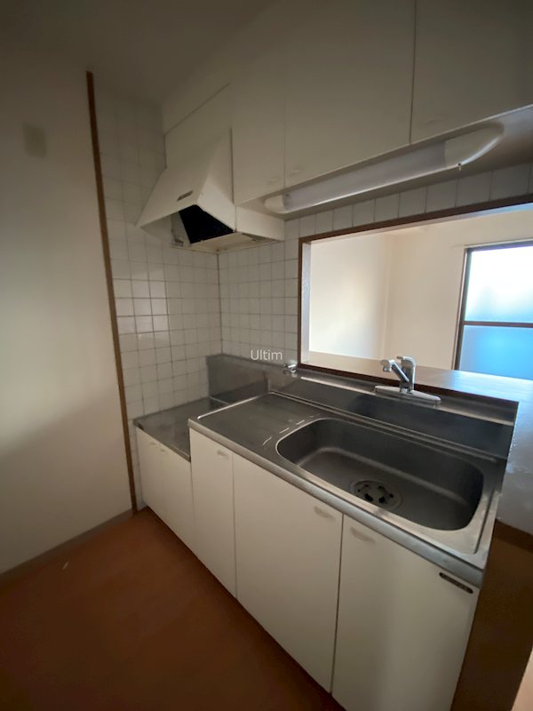 キッチン　別部屋のお写真です。ご参考までに！