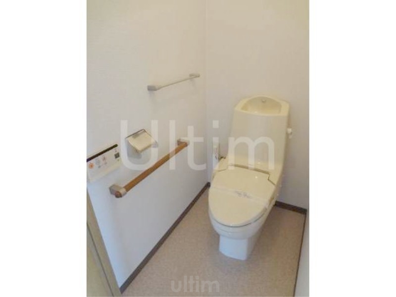 トイレ　※他のお部屋です、ご参考までに