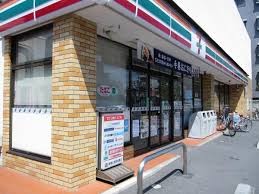 コンビニ　セブンイレブン（コンビニ）まで30m