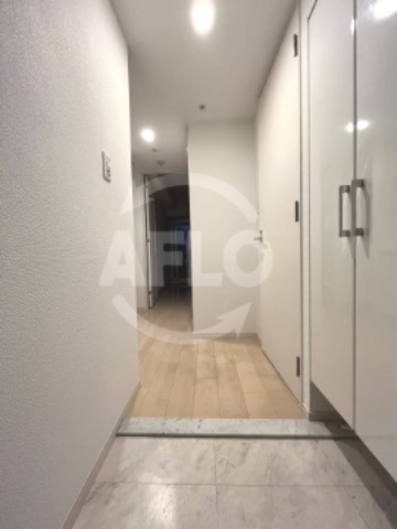 玄関　サムティ西長堀リバーフロント　玄関