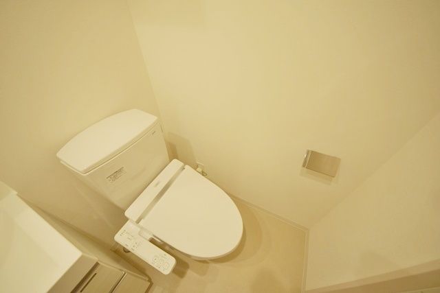 トイレ　★温水洗浄便座付き★