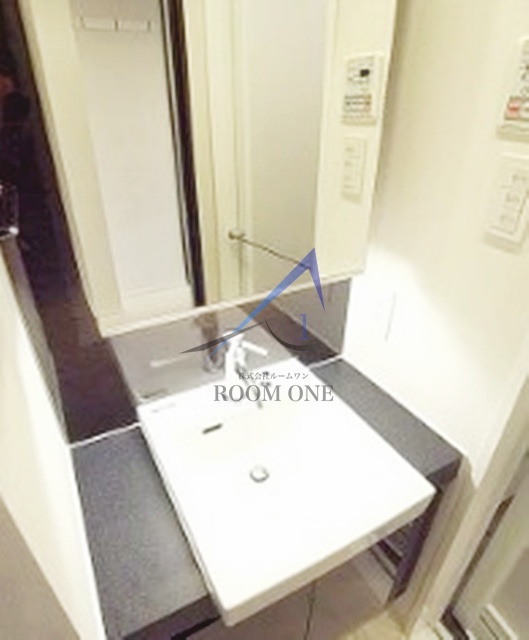 洗面設備　洗面台です。