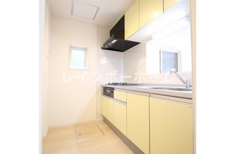 キッチン　コンパクトなキッチンで掃除もラクラク