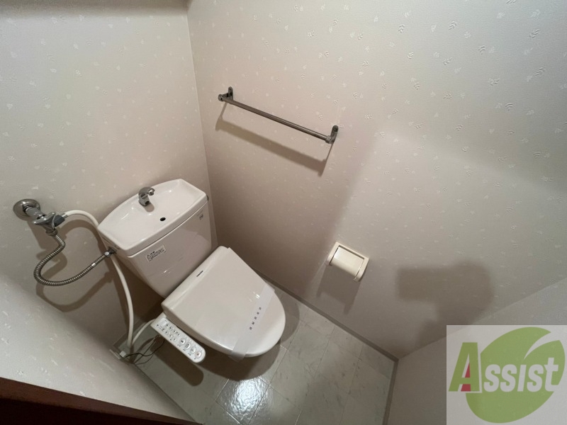 トイレ　トイレです。ウォシュレット付を探している方、おすすめです。