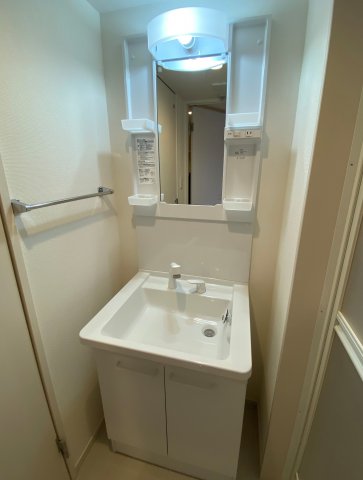 洗面設備　同施工会社施工物件の参考写真になります※現況優先