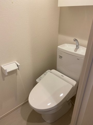 トイレ　同施工会社施工物件の参考写真になります※現況優先