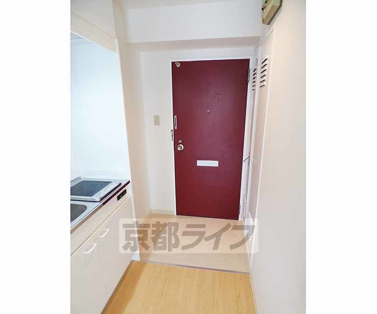 玄関　広々とした玄関です。