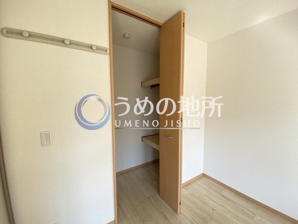 収納　洋室収納