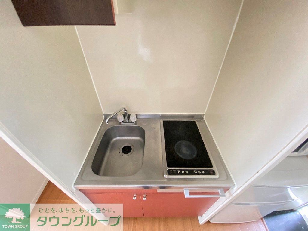 キッチン　電気コンロが2口あるタイプ