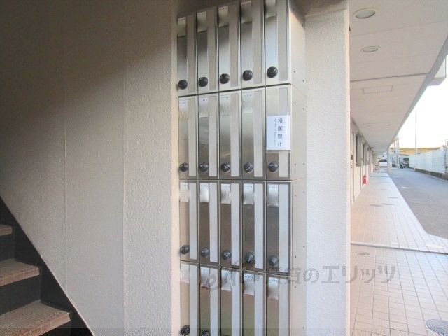 ロビー　集合ポスト