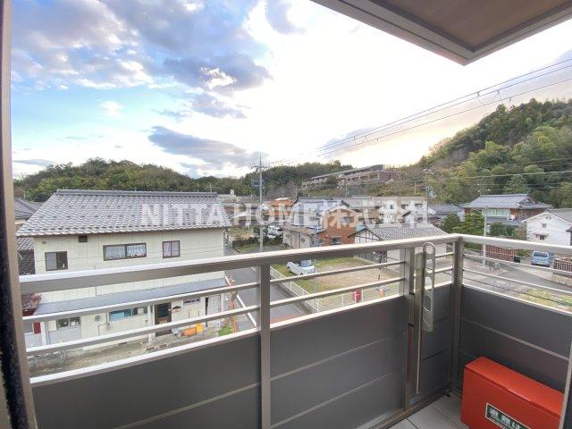 バルコニー　南向きバルコニーで日当たりGOOD♪