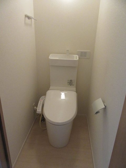 トイレ　シャワートイレ
