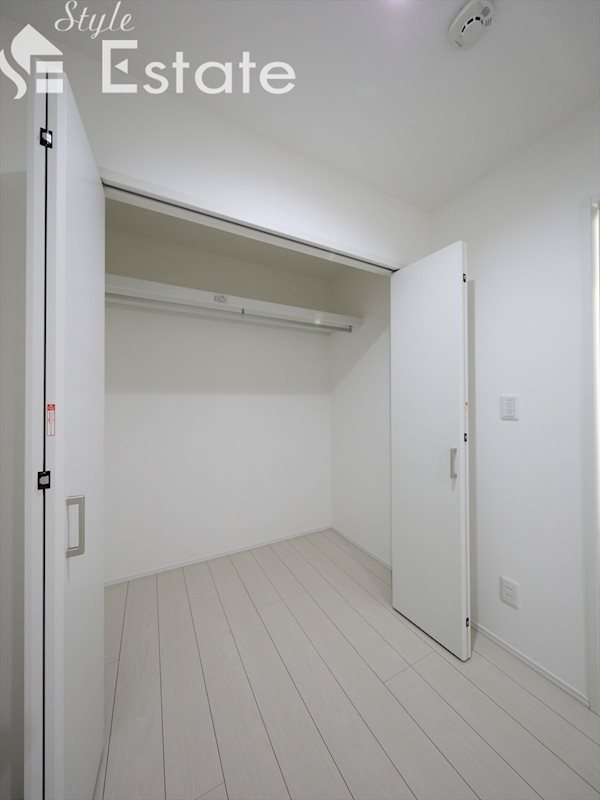 収納　クローゼット　他の部屋の写真