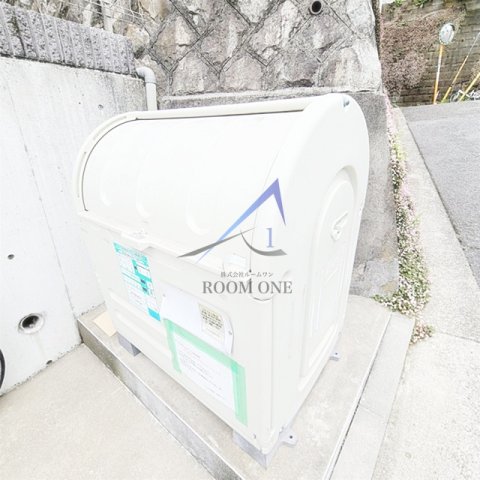 その他共有部分　敷地内ごみ置き場です。