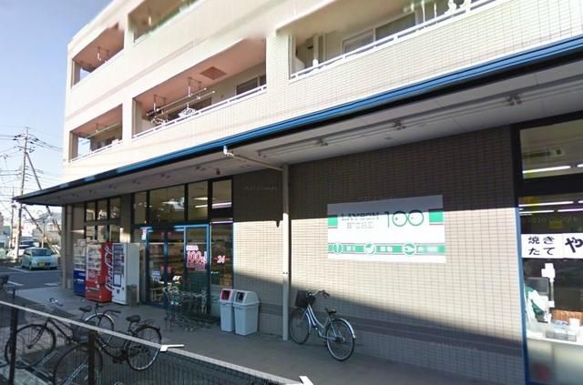 コンビニ　ローソンストア100（コンビニ）まで717m