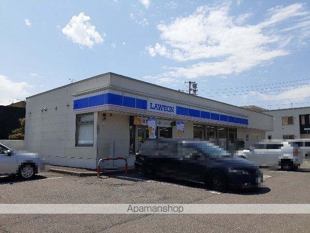 コンビニ　ローソン（コンビニ）まで900m