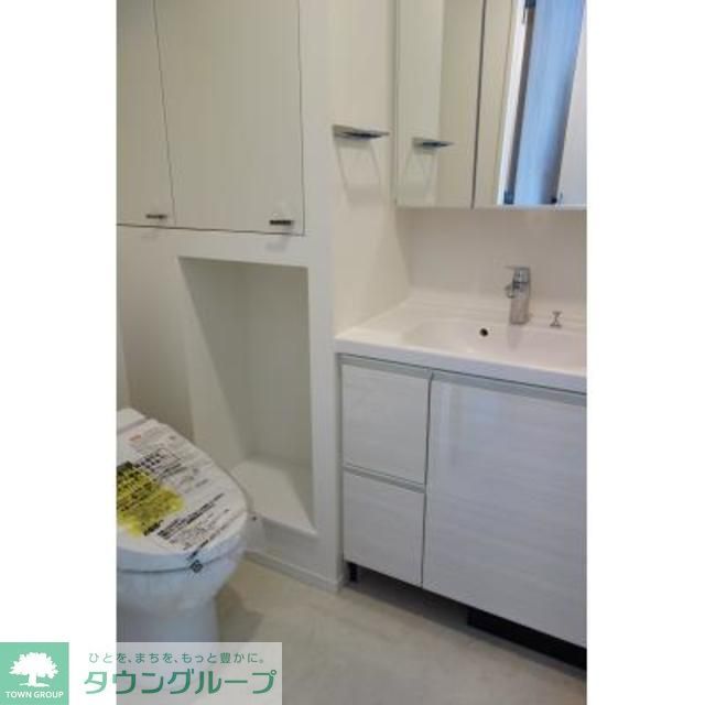 洗面設備　※写真は同タイプ住戸です。