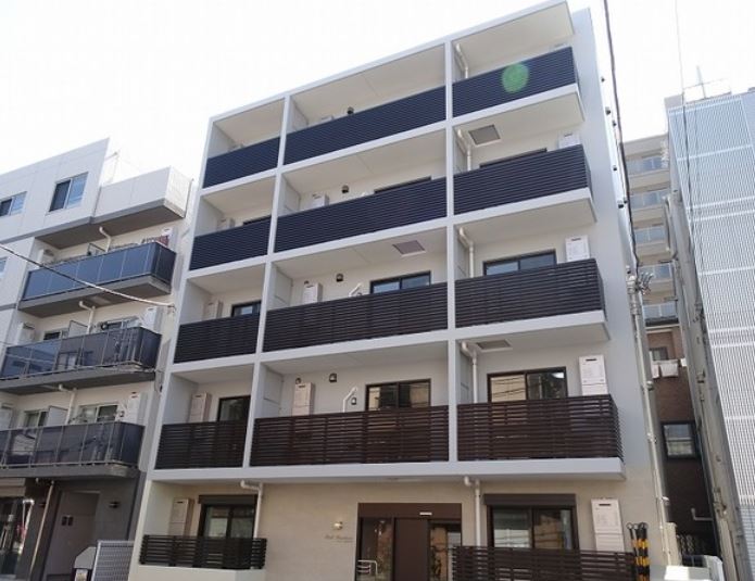 建物外観　★築浅で綺麗な外観★
