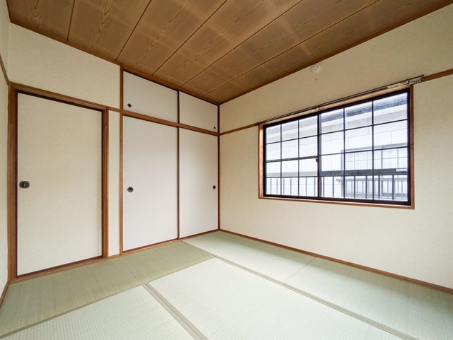 その他部屋・スペース　【和室】押入れあります。