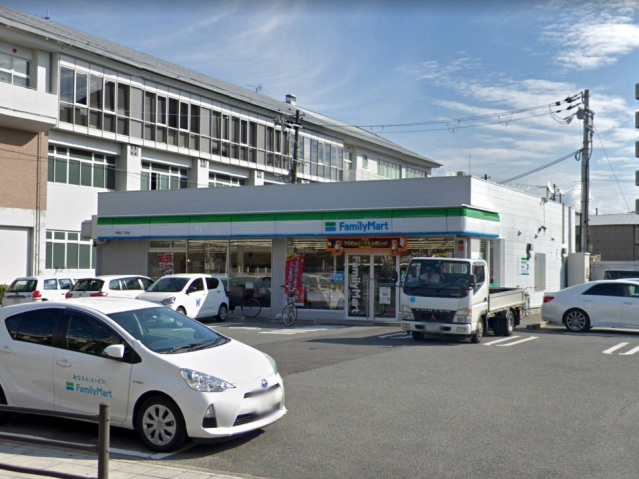 コンビニ　ファミリーマート平野西一丁目店（コンビニ）まで401m
