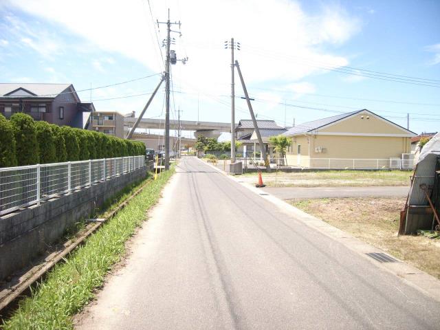 その他　前面道路（その他）まで10m