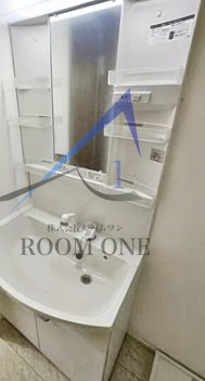 洗面設備　洗面台です。