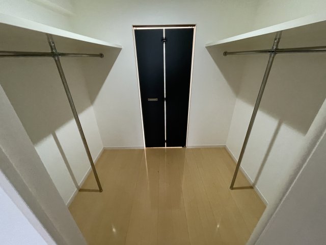 収納　同じ間取りの別の部屋写真です