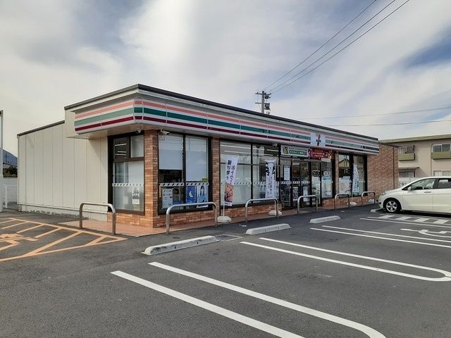 コンビニ　セブンイレブン 宇佐閤店（コンビニ）まで80m