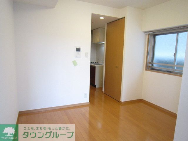 居室・リビング　角部屋２面採光のお部屋です。