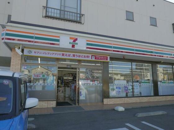 コンビニ　セブンイレブン松戸日暮店（コンビニ）まで49m